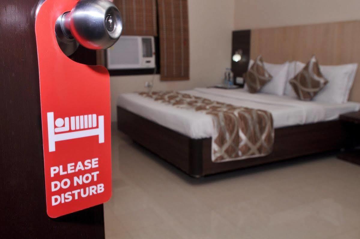 Sivamurugan Hotel Kumbakonam Luaran gambar
